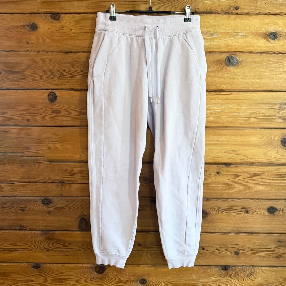 Lululemon Scuba High-Rise Joggers Size 6 light lavender